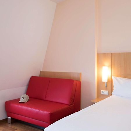 Ibis Berlin City Sued Esterno foto