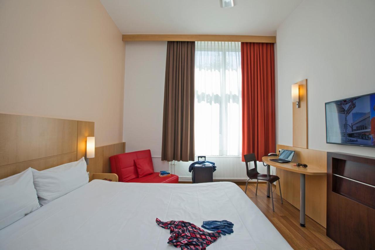 Ibis Berlin City Sued Esterno foto